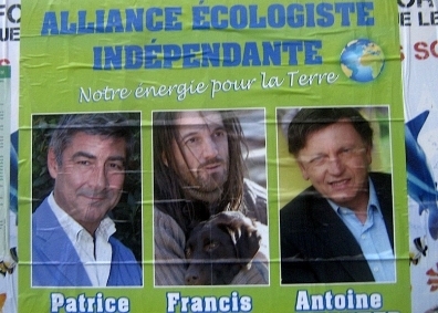 les feuilles vraiment très mortes,2009,petite lorgnette,détraquage,grand bazar,société du spectacle,politique,automne,les affiches se moquent de toi,hier,aujourd'hui,libéralisme,servitude,europe,promesses,panade,enrobage,impuissance,la france,traité de lisbonne,le temps qui vient,ignorance,argent,petites gens,dirigeants,souci,balade,murs,art contemporain sauvage,obsolète,devise shadok,robert pinget,souvenir du xxem siècle,monde à l'envers,oldies but goodies,somnifères,autruches