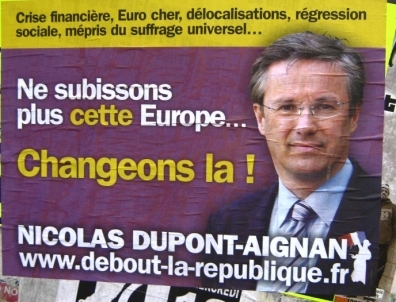 les feuilles vraiment très mortes,2009,petite lorgnette,détraquage,grand bazar,société du spectacle,politique,automne,les affiches se moquent de toi,hier,aujourd'hui,libéralisme,servitude,europe,promesses,panade,enrobage,impuissance,la france,traité de lisbonne,le temps qui vient,ignorance,argent,petites gens,dirigeants,souci,balade,murs,art contemporain sauvage,obsolète,devise shadok,robert pinget,souvenir du xxem siècle,monde à l'envers,oldies but goodies,somnifères,autruches